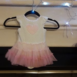 Onesie 9-12 mth Dress